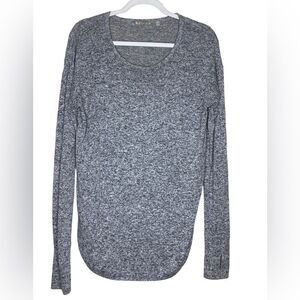 Athleta Wm’s Sz Sm Dark Heather Gray Crew Neck Thumb Holes Curved Hem Tunic Top